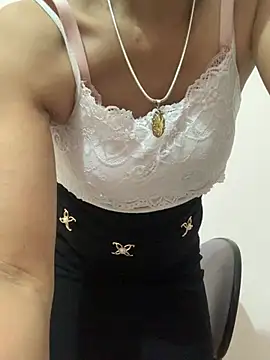 BellaCherishDarling's Live XXX Chat