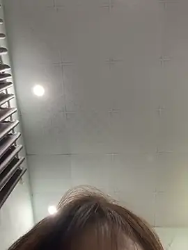 _AnneMia_ XXX чат на живо