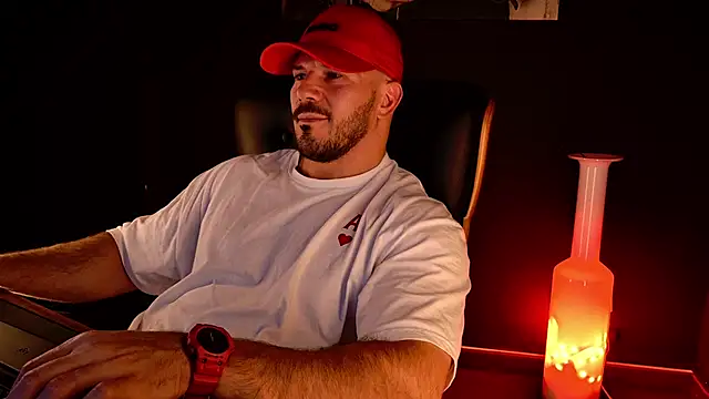 XXX chat uživo modela AngeloEric