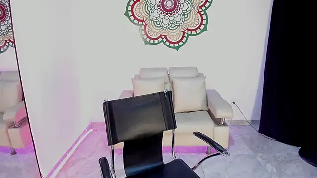 Chat +18 de Candy_fox_19 ao vivo