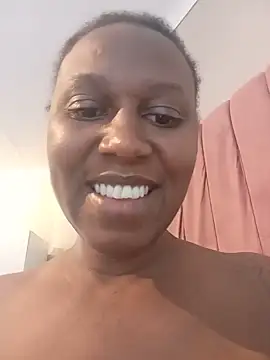 Chat +18 de HATHOR- ao vivo