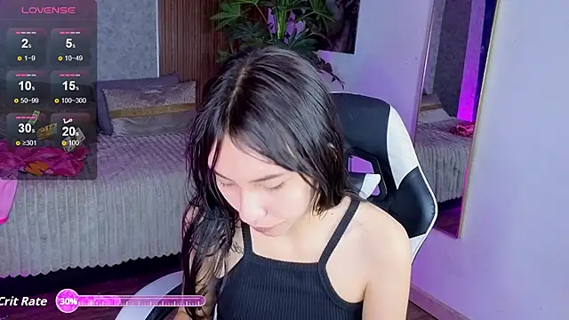 Chat +18 de Miaa_Lee7 ao vivo