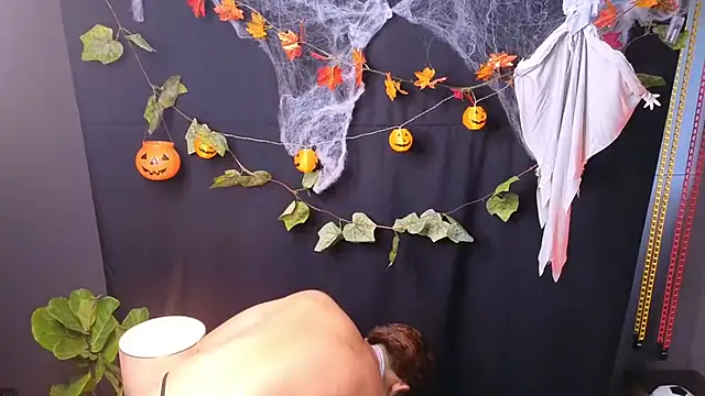 Aaron_Eze Chat XXX live