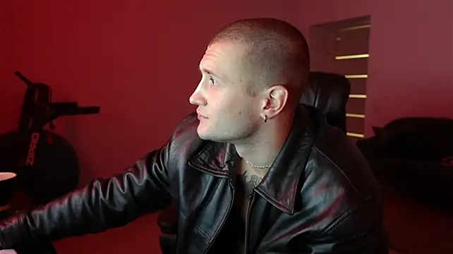Онлайн чат XXX Igor_Wilde