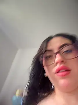 Wkatte Adlı Modelin Canlı XXX Sohbeti