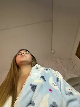 Natasha_Brm Chat XXX in diretta