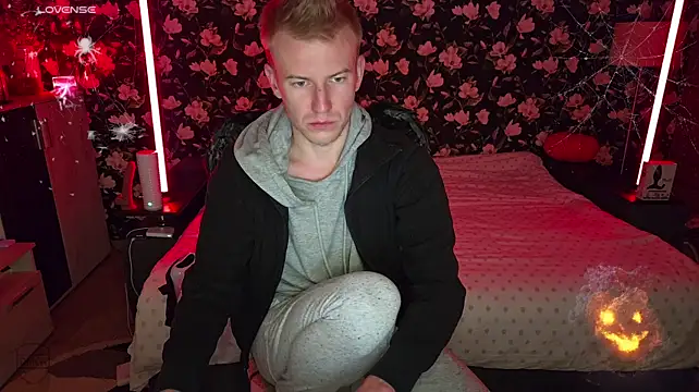 Czat XXX na żywo – Vuitton