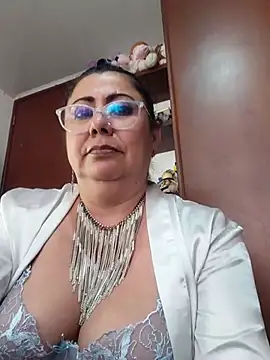 EmmaJhomson Adlı Modelin Canlı XXX Sohbeti