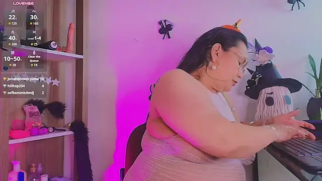 EllenaBoobs_'s Live XXX Chat