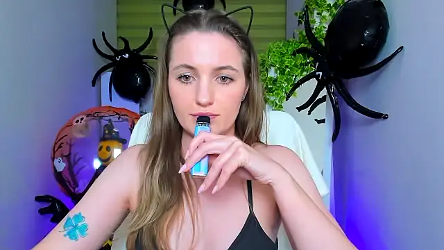 Chat XXX en directo de Mila-moon