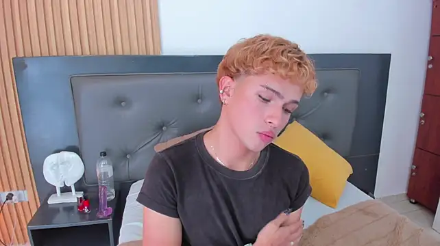 Chatroom XXX en direct de RyanFox1