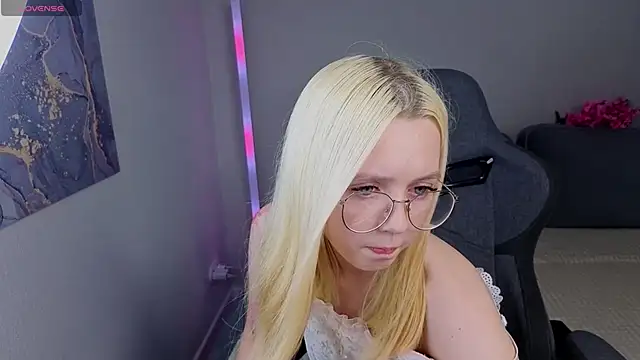 mollyy_snow's Live XXX Chat