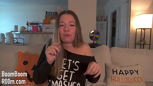 boomboomr00m's Live XXX Chat