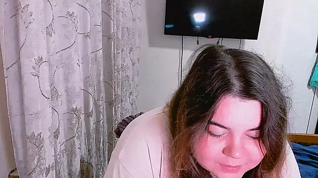 Chat XXX en directo de Kira_Magni