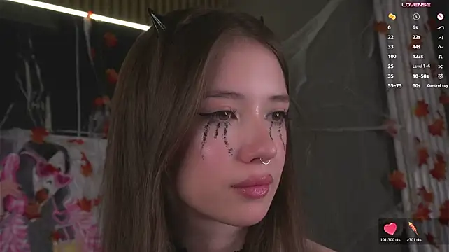 Chat XXX ao vivo de tinyanie