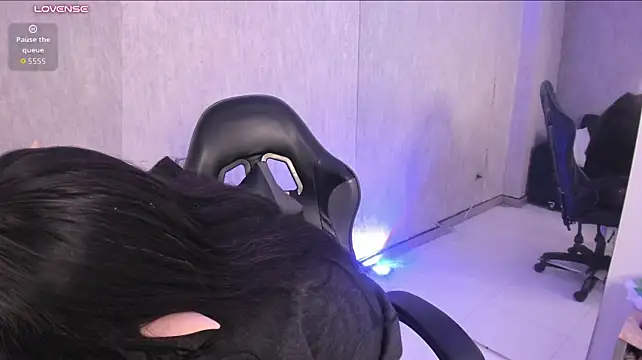 Emily_Roussee 라이브 XXX 채팅