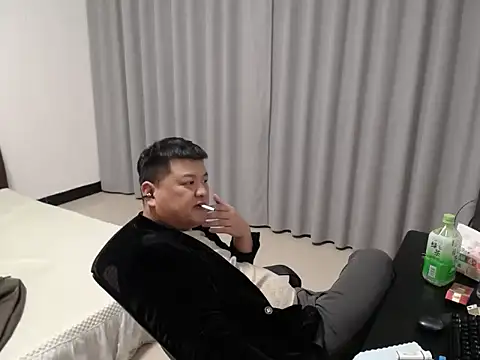 zhang1118 라이브 XXX 채팅