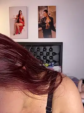 ChloeeLaurent's Live XXX Chat