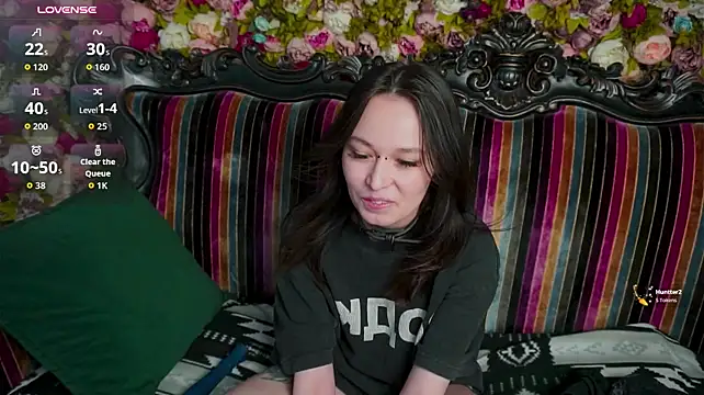 AriettiHamoe's Live XXX Chat