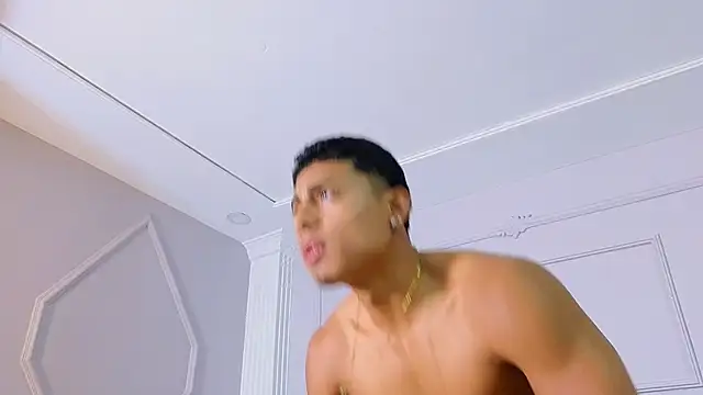 Tayron_king – Naživo XXX chat