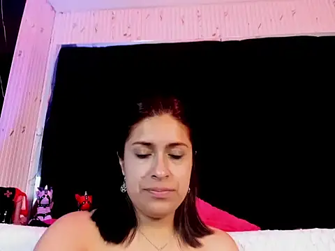 roxanne_han2's Live XXX Chat