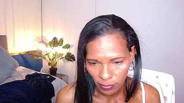 Czat XXX na żywo – Hazel__z