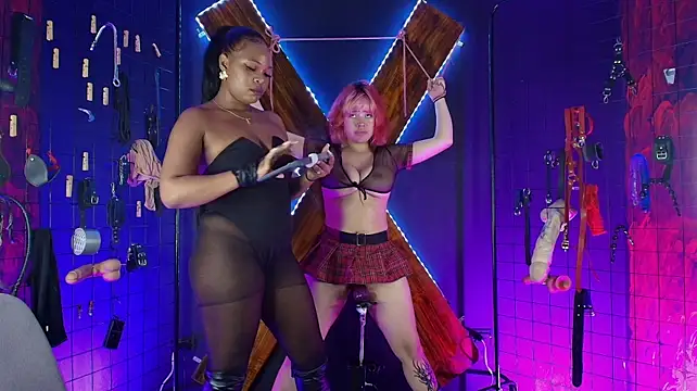Veronica_bdsm Live XXX-chat