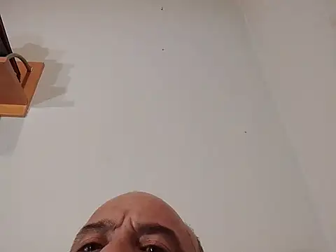 XXX chat uživo modela Miriamo