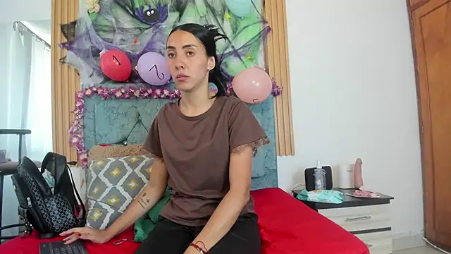 Chat +18 de lorethablaze ao vivo
