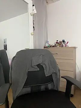 KarlaWild Adlı Modelin Canlı XXX Sohbeti