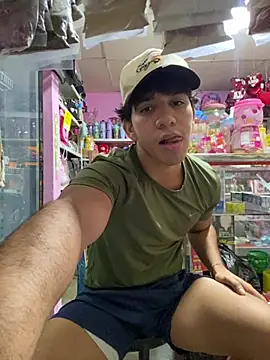 Alejandrososas 现场XXX聊天