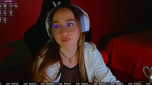 Živý XXX chat Emili1-