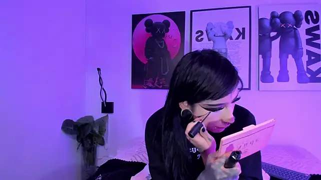 Kat_VonDe Chat XXX live