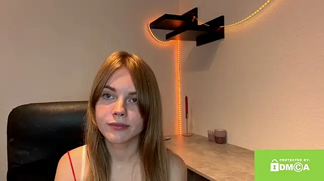 AngelaRice Adlı Modelin Canlı XXX Sohbeti