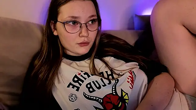 Chatroom XXX en direct de milliedoll