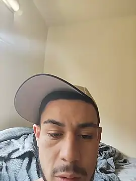 Taylor_DiamondBoy Live XXX-chat