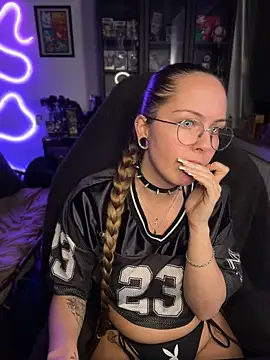 צ'אט XXX בשידור חי של MaryPeach666