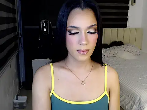 Chat +18 de XxIvory_CatxX ao vivo
