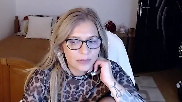 XXX chat uživo modela Anna2026