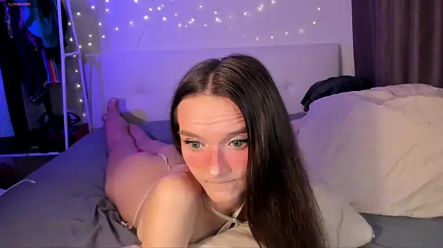 HottieEVER Adlı Modelin Canlı XXX Sohbeti