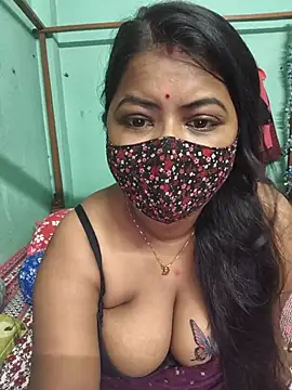 priya_bindass Adlı Modelin Canlı XXX Sohbeti