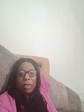 Goddessebonyrose's Live XXX Chat