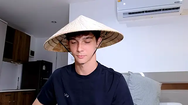Aaron_Boom's Live XXX Chat