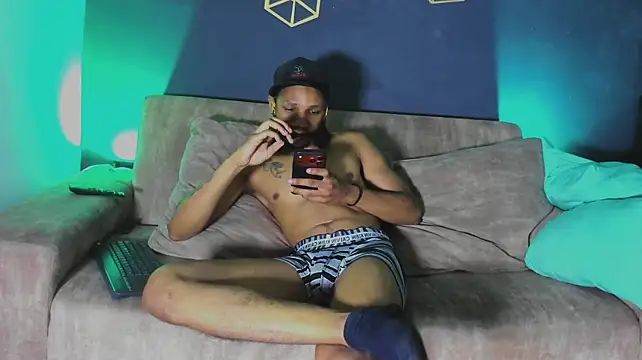 Chat +18 de dereck_savage ao vivo