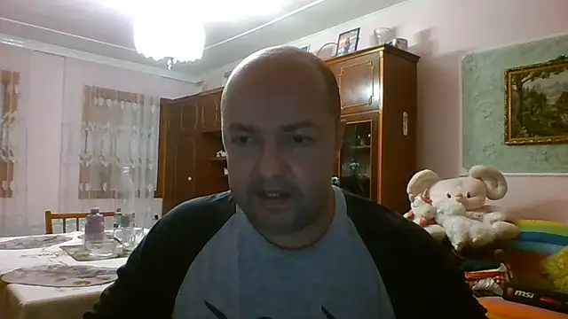 Živý XXX chat Luceriusbigass