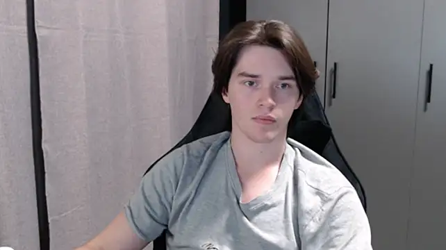 XXX chat uživo modela arthur___king