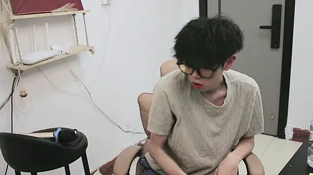 YT_11 Live XXX-Chat