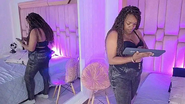 kiara_blake1's Live XXX Chat