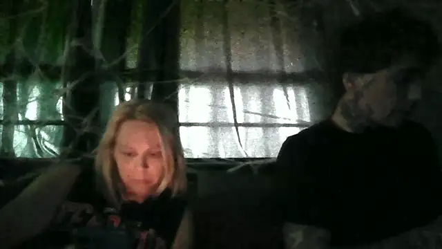 2-BLUNT-CUNTSn Webbikameraesitys