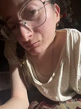 XXX chat uživo modela Jolly_777
